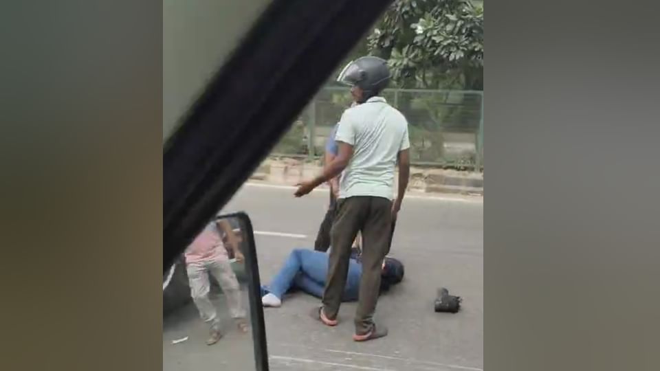 Delhi BMW Accident Serious injuries on head, face Navjot Singh hands and legs were broken words of cab driver