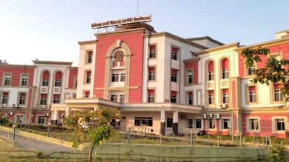 Deputy Registrar of CSVTU died after drowning in a pond