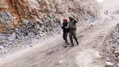 Major accident in Sonbhadra Mine collapses during drilling several workers feared trapped screams rage