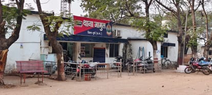 fight broke out between a BJP councilor and a businessman in Bhilai due to an old rivalry both sides have file