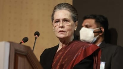 Congress leader Sonia Gandhi admitted to Delhi Ganga Ram hospital sources